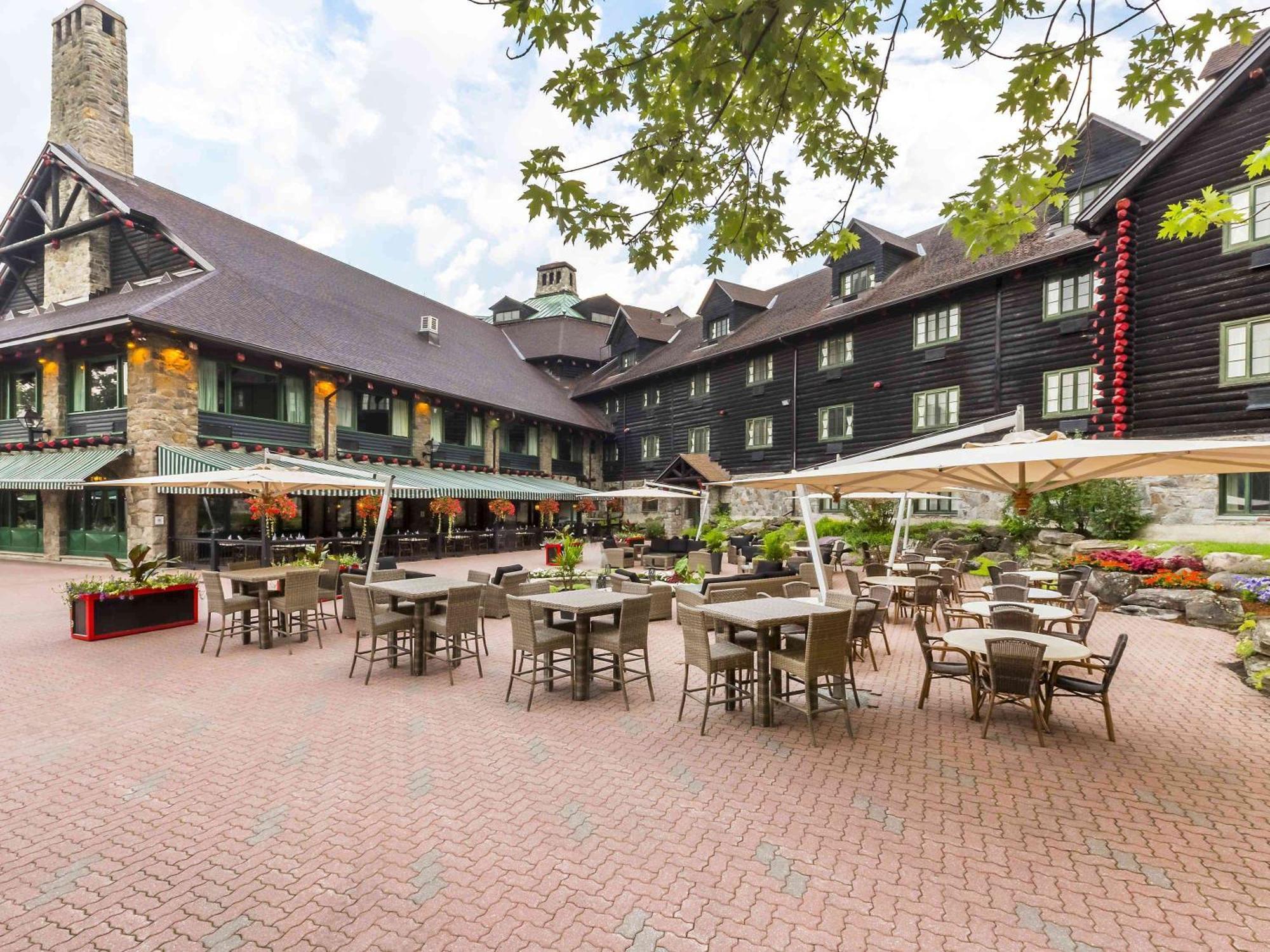 Fairmont Le Chateau Montebello Exterior photo